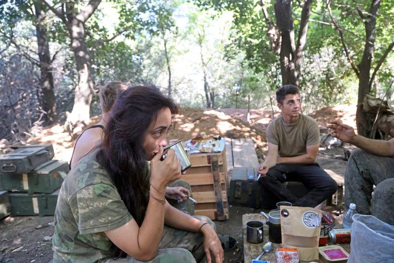 Reżyserka filmu z rosyjskimi żołnierzami