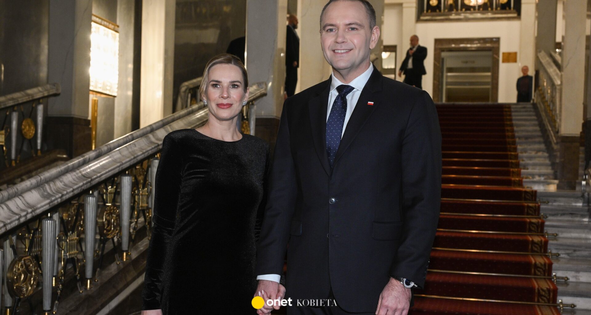 Marta Nawrocka w czarnej kreacji na jubileuszu. Fani komentują stylizację