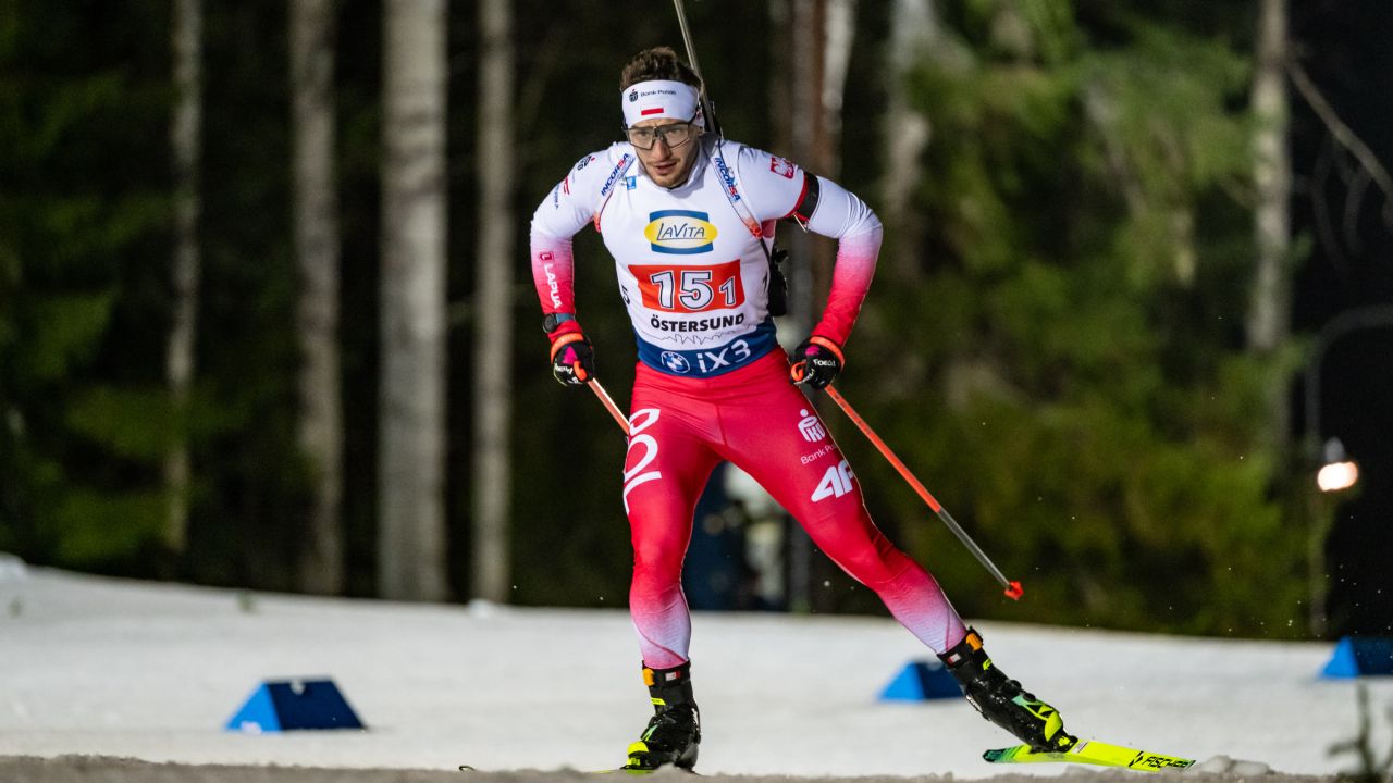 PŚ w biathlonie. Jan Guńka zajął 31. miejsce, wygrał Norweg Vetle Sjaastad Christiansen - sport.tvp.pl