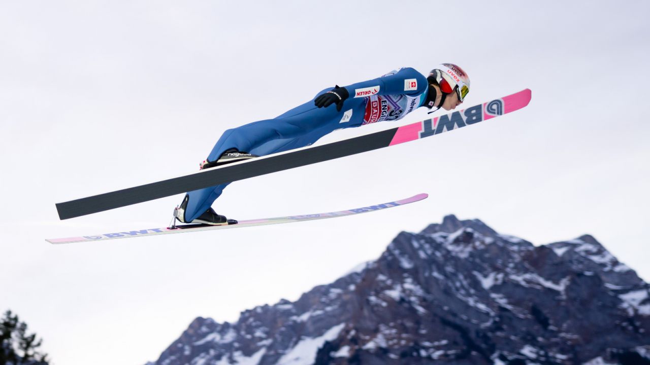 Turniej Czterech Skoczni 2025/26: pary KO w Oberstdorfie. Z kim będą rywalizować Polacy? - sport.tvp.pl