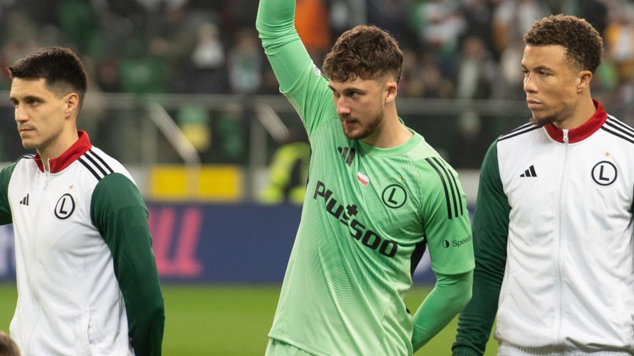 Kacper Tobiasz odejdzie z Legii Warszawa? Bramkarz może trafić do tureckiego Samsunsporu - sport.tvp.pl