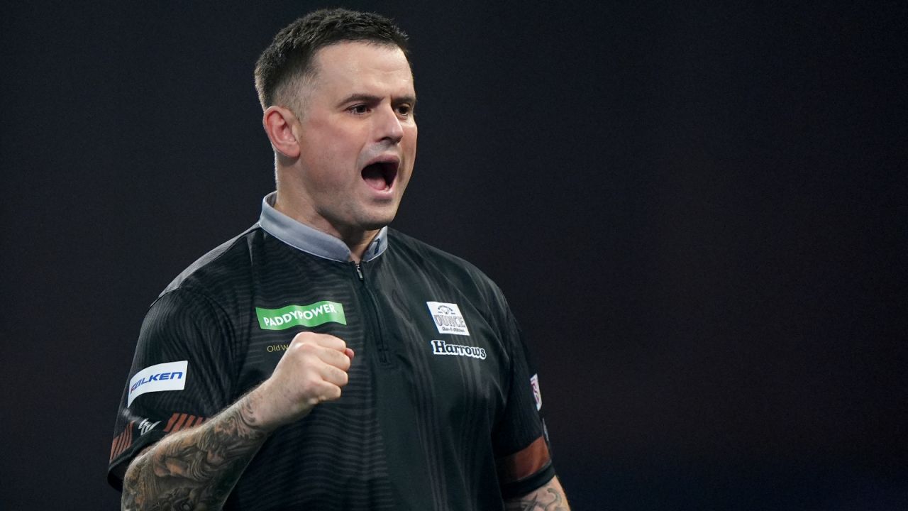 Krzysztof Ratajski poznał rywala w 1/8 finału MŚ w darcie - sport.tvp.pl