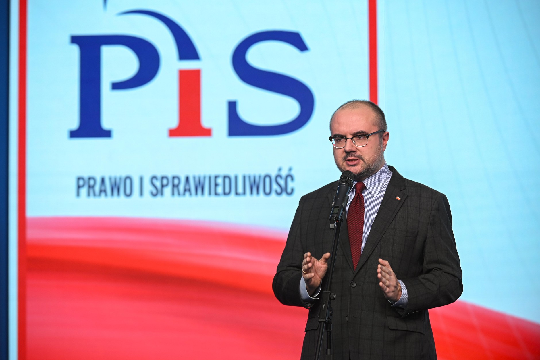 Paweł Jabłoński jest posłem PiS, jako adwokat broni Michała Sapoty