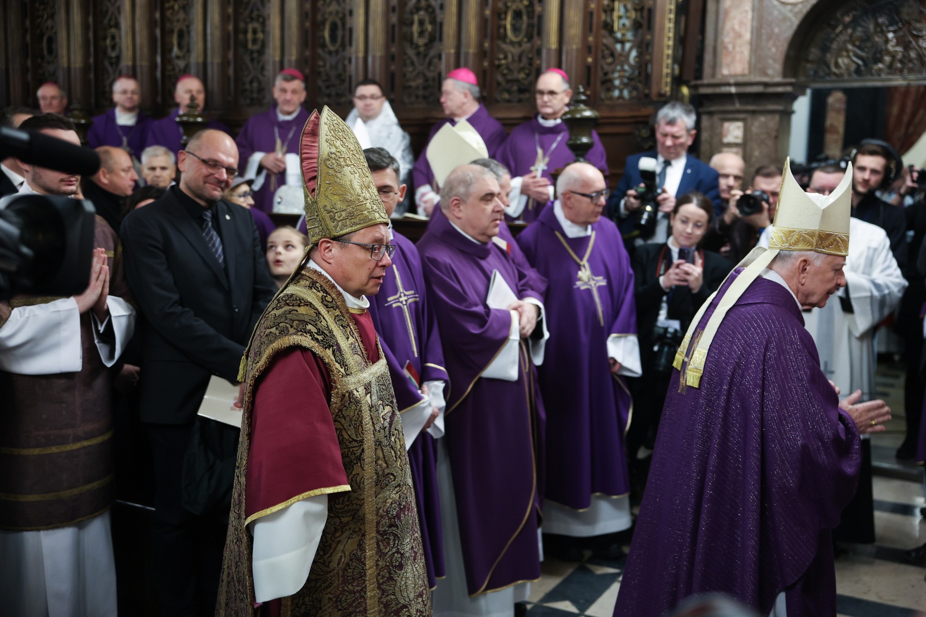 Ingres kard. Grzegorza Rysia w katedrze na Wawelu