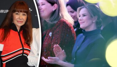 Marta Nawrocka na spotkaniu z ambasadorkami. Stylistka przecierała oczy