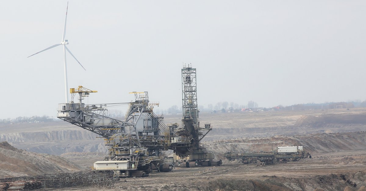 Trudna Barbórka. Zwolnienia grupowe w ZE PAK Konin. Setki osób stracą pracę