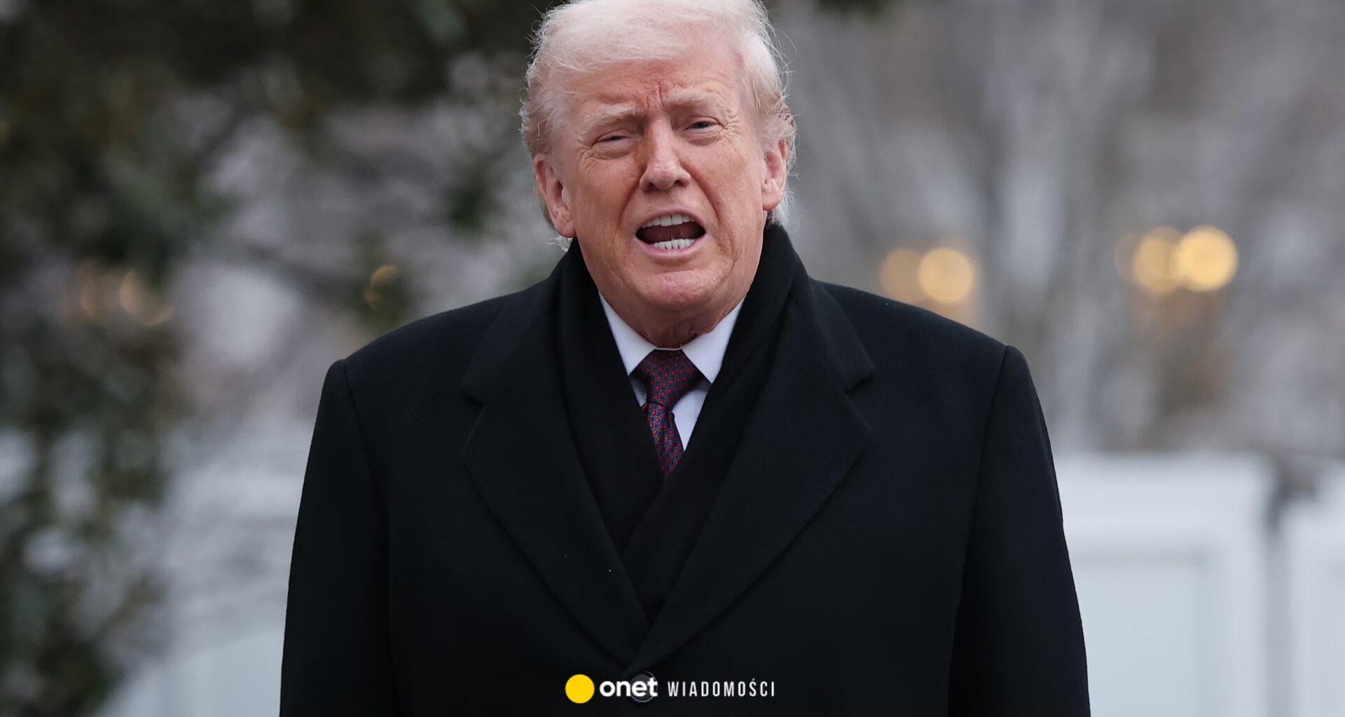 zegar tyka tylko po jednej stronie