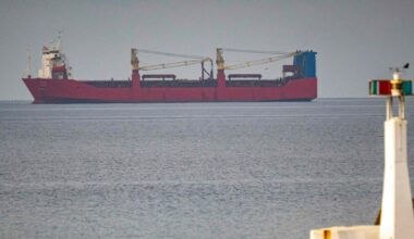 Szwedzi przeszukali rosyjski statek Adler. Zdecydowali, co dalej