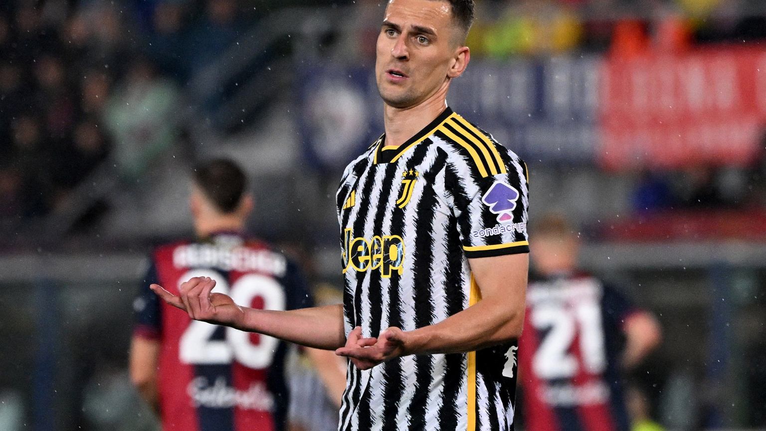 Szokująca oferta dla Milika. Włosi ujawnili w jakim kraju go chcieli