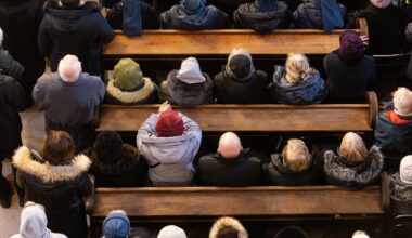 Polacy wracają do kościołów? Statystyki pokazują ciekawy trend. Odnotowano nagły wzrost