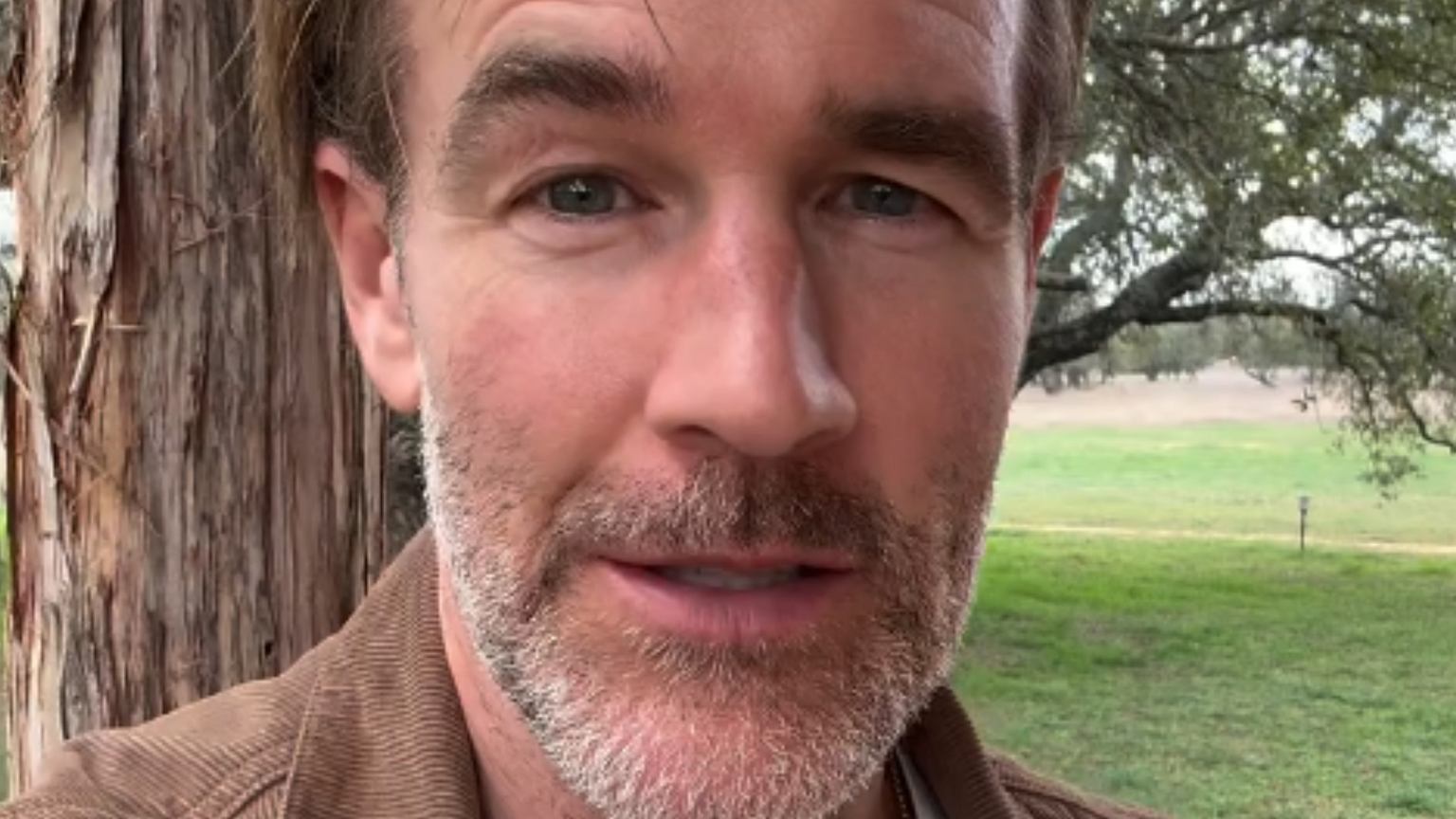 James Van Der Beek z 'Jeziora marzeñ' zbiera³ pieni±dze na leczenie nowotworu. Musia³ sprzedaæ wyj±tkowe pami±tki