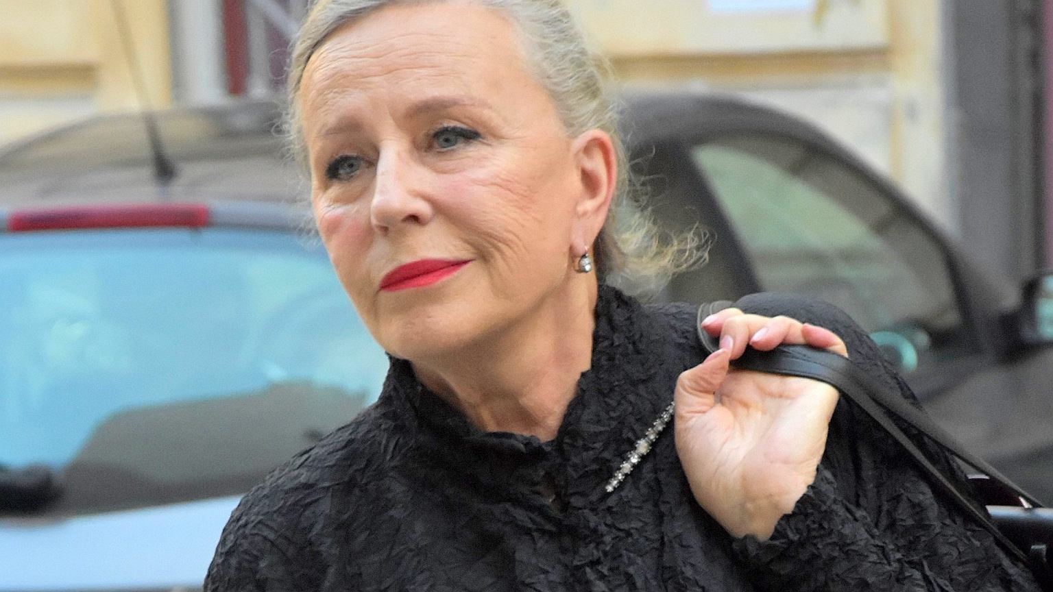 Krystyna Janda w domu nie gotuje i nie sprz±ta. 'Nie wyobra¿am sobie tego'