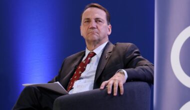 Grenlandia w centrum zainteresowania USA. Trump 'musi ją mieć'. Sikorski reaguje