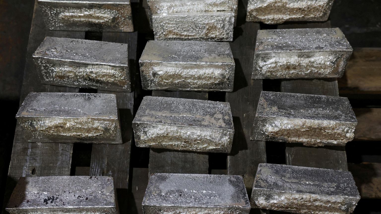 Srebro bije rekordy. Takich cen nikt się nie spodziewał