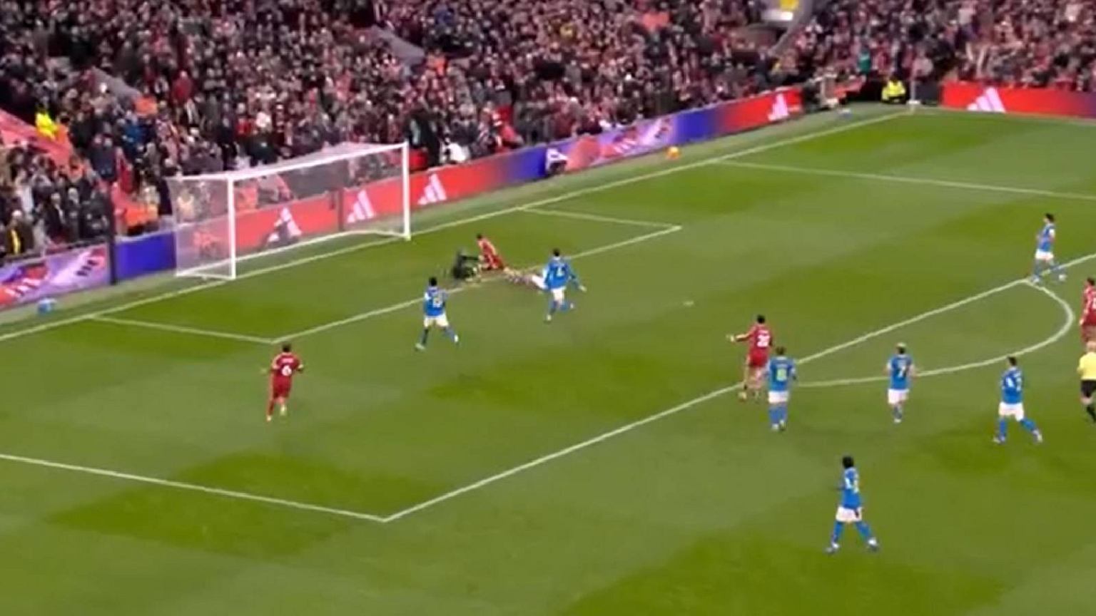 179 dni i koniec! Sceny w 42. minucie w meczu Liverpoolu