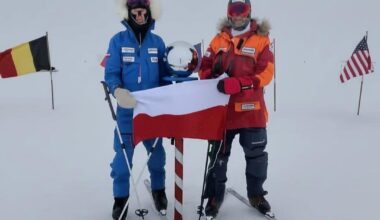 Niebywały wyczyn! Kamiński z synem zdobyli biegun południowy