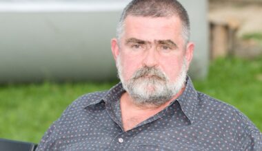 Żona Janusza Rewińskiego przerwała milczenie. Zniknęła po jego śmierci