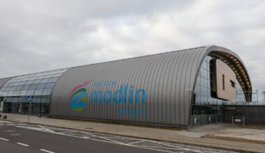 Lotnisko w Modlinie było czasowo zamknięte. Oto najnowsze informacje