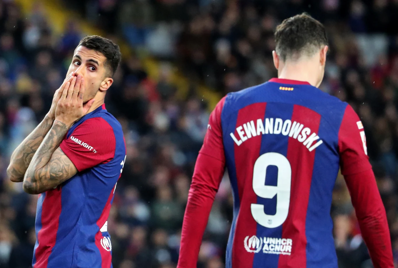 Joao Cancelo i Robert Lewandowski