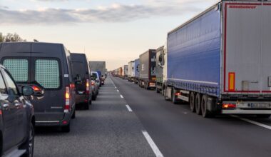 Karambol i kolizja na A4. Zderzyło się łącznie 11 pojazdów