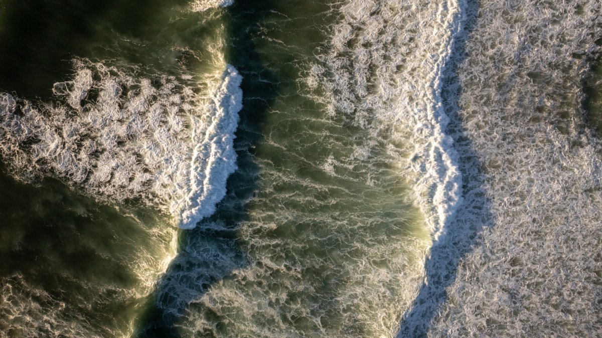 Pacyfik: Fale o wysokości 35 metrów przebyły 24 tysiące kilometrów przez oceany