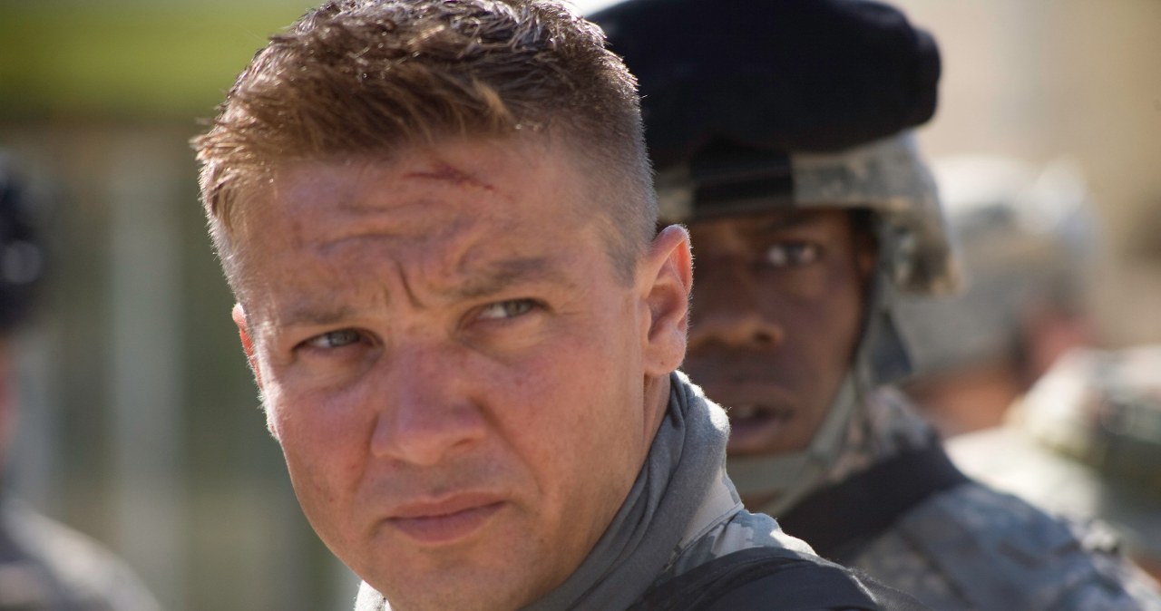 Jeremy Renner w filmie "The Hurt Locker. W pułapce wojny" /Image Capital Pictures / Film Stills / Forum /Agencja FORUM