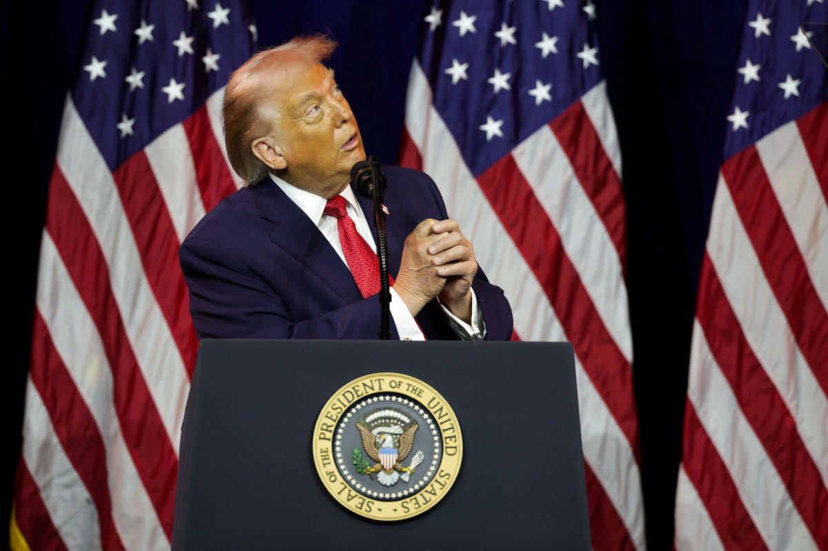 Donald Trump ujawnił strzeżone dane przed oficjalną publikacją. Biały Dom zapowiada przegląd procedur