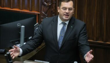 Zarzuty za rozlanie gnojowicy przed domem Stefana Krajewskiego