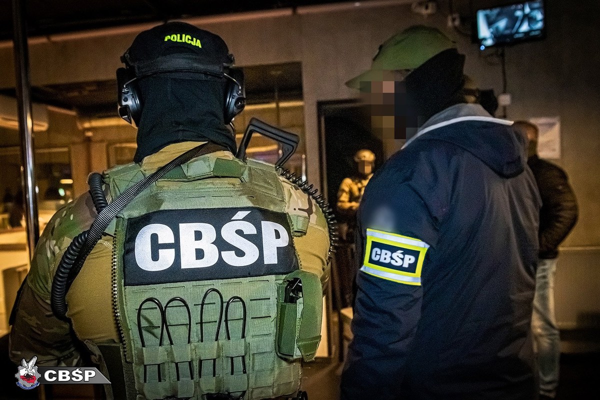 Wielka akcja CBŚP w Trójmieście! Agencje towarzyskie, pranie pieniędzy i wyłudzenia