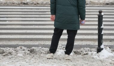 Alert RCB dla 9 województw. Chodzi o marznący deszcz i gołoledź