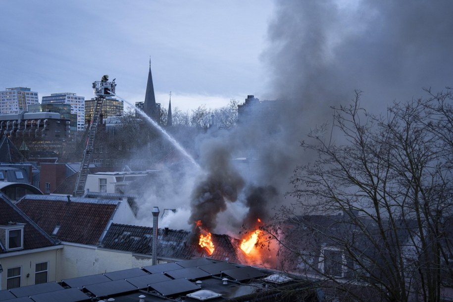 Po eksplozjach w centrum Utrechcie doszło do dużego pożaru /JEROEN JUMELET /PAP/EPA