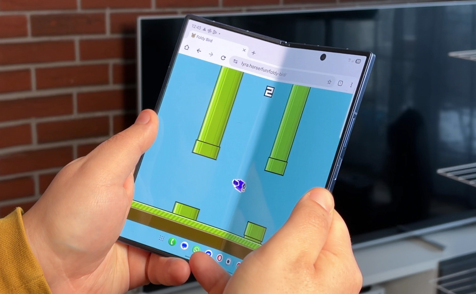 Zrobiła tę grę w godzinę. Może uszkodzić smartfon