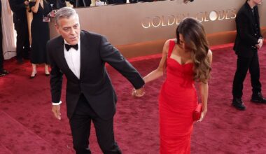 Złote Globy 2026. George i Amal Clooneyowie zadali szyku na gali [WIDEO]