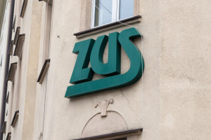 Emerytka dorabiała, a ZUS kazał oddać niemal 100 tys. zł. To niejedyny taki przypadek