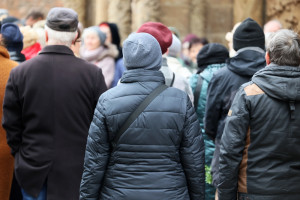 Pracują, bo muszą. Alarmujące dane o emeryturach w Polsce