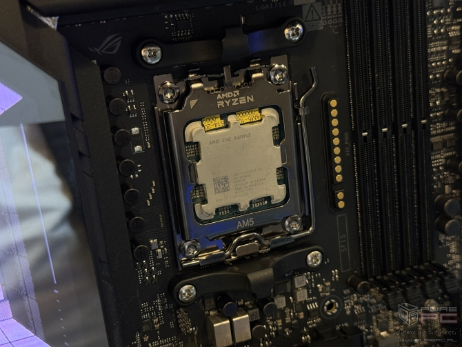 ASUS ProArt GeForce RTX 5090, ROG Crosshair X870E Glacial oraz ROG Cronox - Najważniejsze nowości dla entuzjastów PC [nc1]