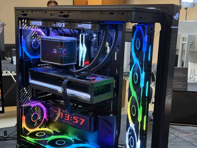 ASUS ProArt GeForce RTX 5090, ROG Crosshair X870E Glacial oraz ROG Cronox - Najważniejsze nowości dla entuzjastów PC [nc1]