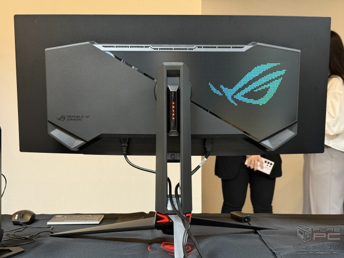 EHA Tech Tour: ASUS ROG Swift OLED PG27UCWM z RGB Stripe Tandem OLED, komputery Mini PC i peryferia komputerowe [nc1]