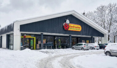 W Biedronce za 74,90 zł. Sklep dopieszcza kierowców