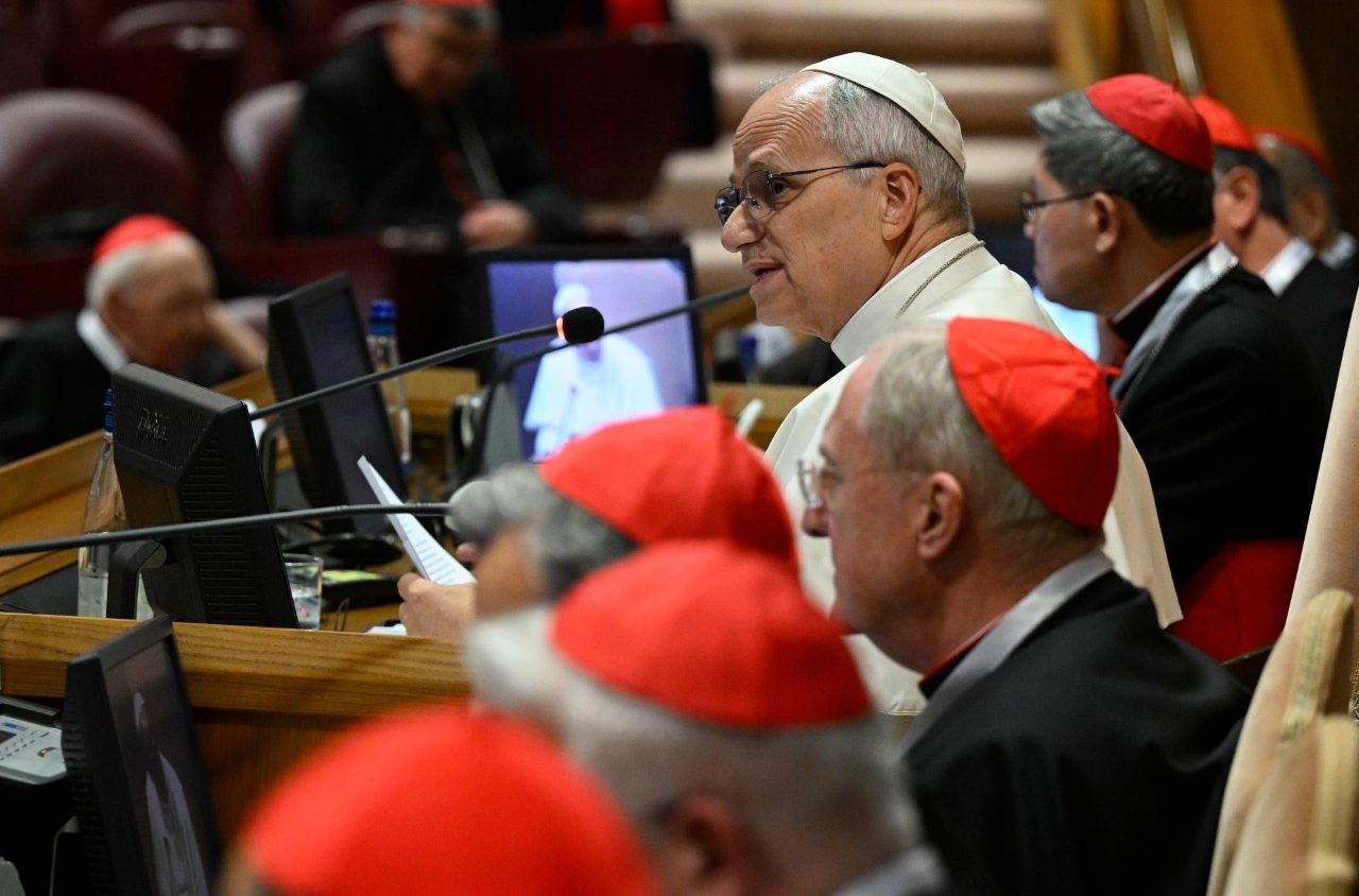 Kard. Ryś: Papież pokazuje, że nie chce pełnić posługi Piotrowej w izolacji