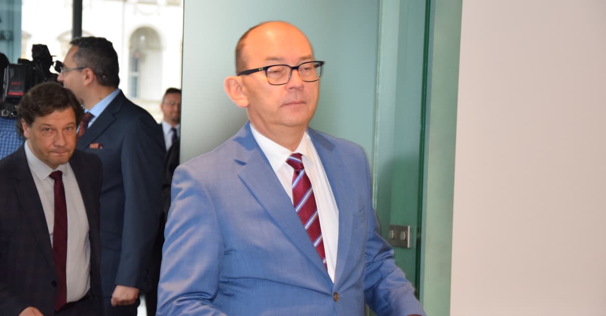 Koniec bezkarności Radzika. Będzie miał kłopoty za ściganie nowych rzeczników dyscyplinarnych