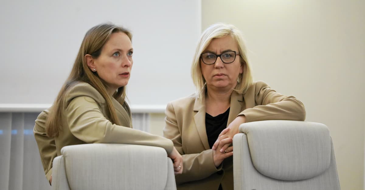 Pełczyńska-Nałęcz czy Hennig-Kloska? Brutalna walka o ocalenie partii Hołowni