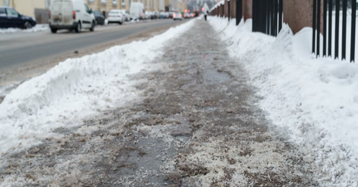 Alert RCB - marznący deszcz oraz gołoledź (14/15.01) - Rządowe Centrum Bezpieczeństwa