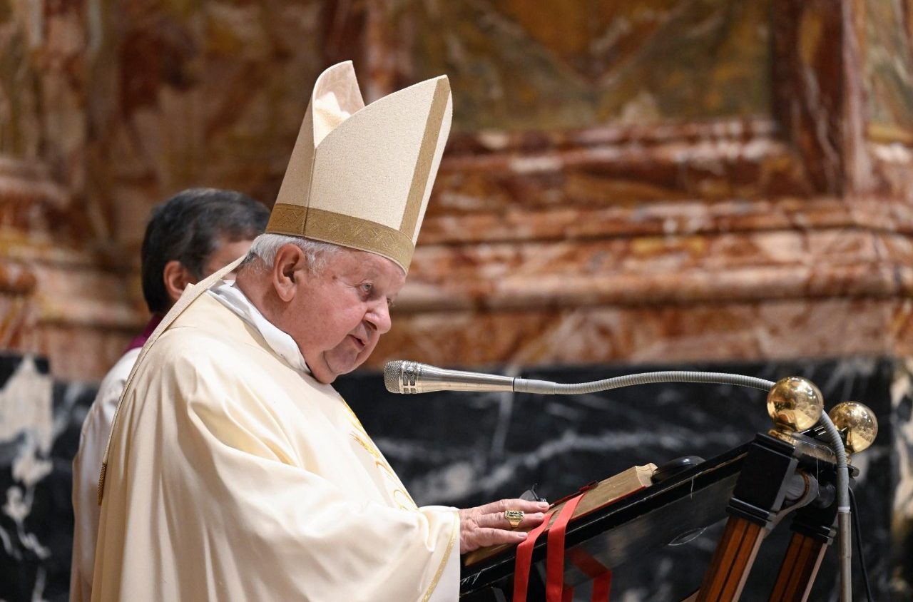 Kard. Dziwisz: Angelo Gugel – wzór służby Stolicy Apostolskiej