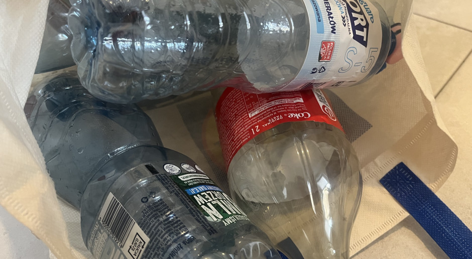 Myśleli, że dostaną 50 gr za butelkę. Często otrzymują tylko 10 gr. Oto dlaczego