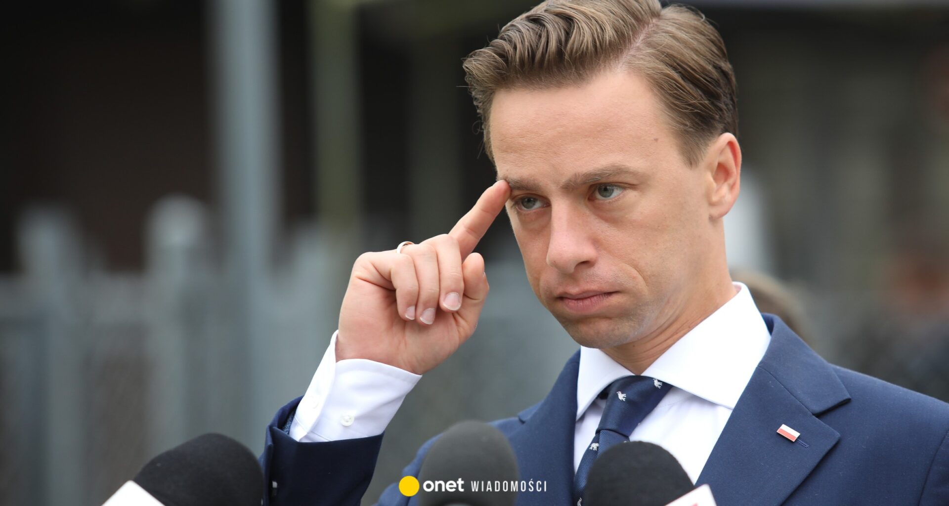 Krzysztof Bosak reaguje na doniesienia mediów. Chodzi o spotkanie z rektorem Collegium Humanum