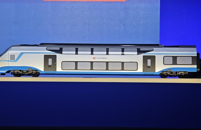 Alstom pokazał model piętrusa dla PKP Intercity!