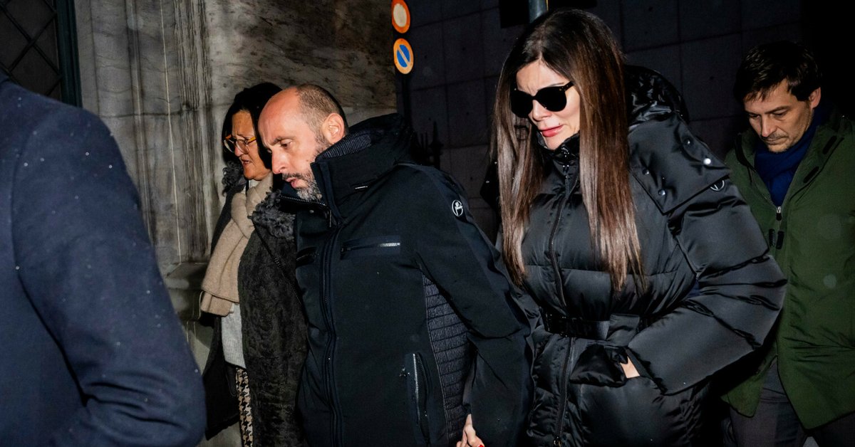 Właściciele baru "Le Constellation" udali się na przesłuchanie do prokuratury stanu Valais w Sion w Szwajcarii, 9.01.2026 r.