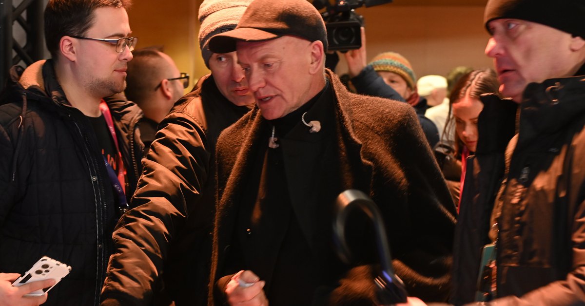 Sting za kulisami "Sylwestra z Dwójką". Nie odstępowali go na krok