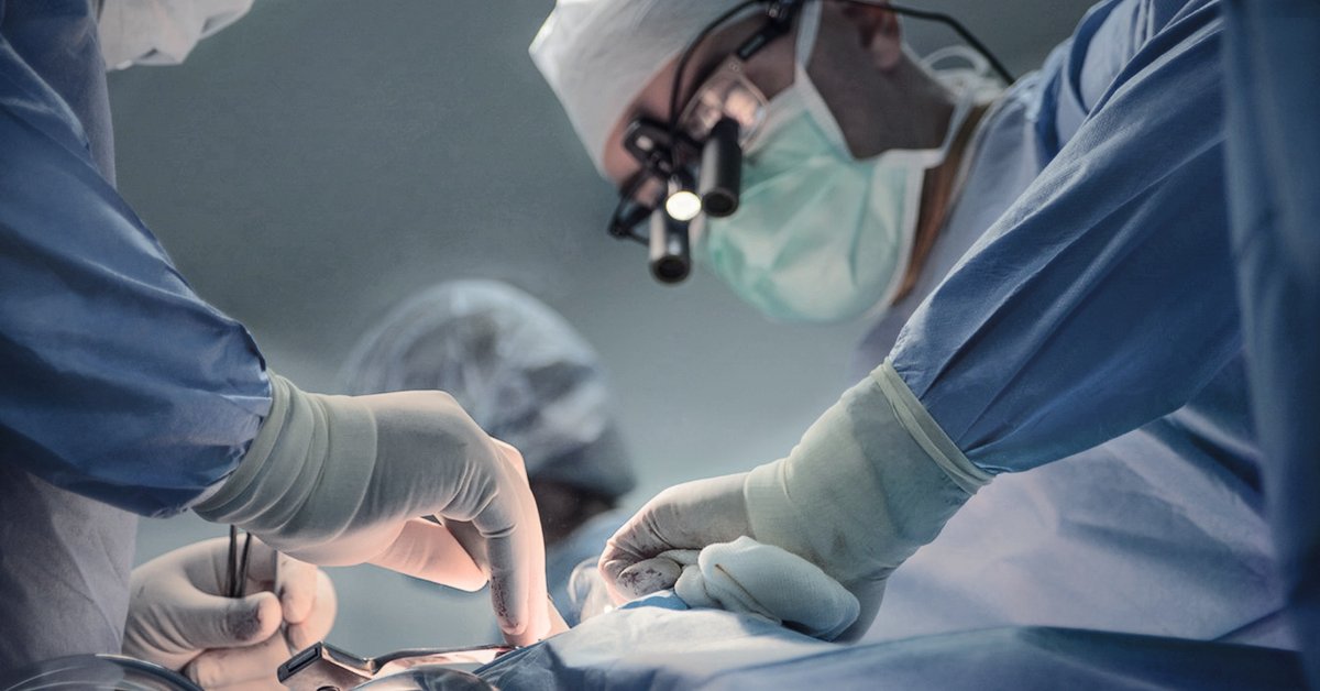 Szpitale pod presją kosztów. Ile naprawdę wydają na pensje lekarzy i pielęgniarek?